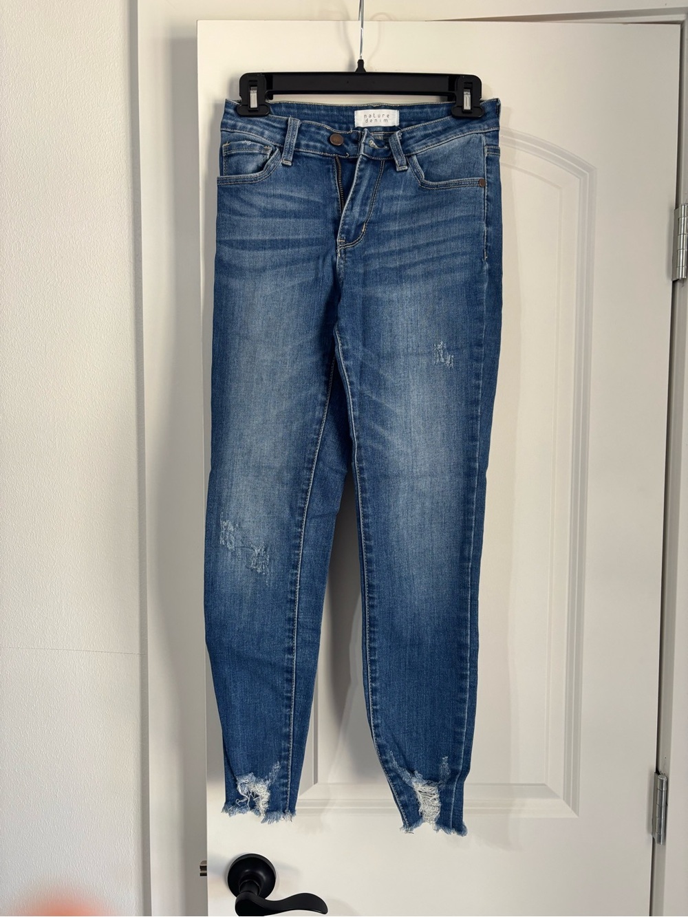 Women’s Blue Distressed Jeans